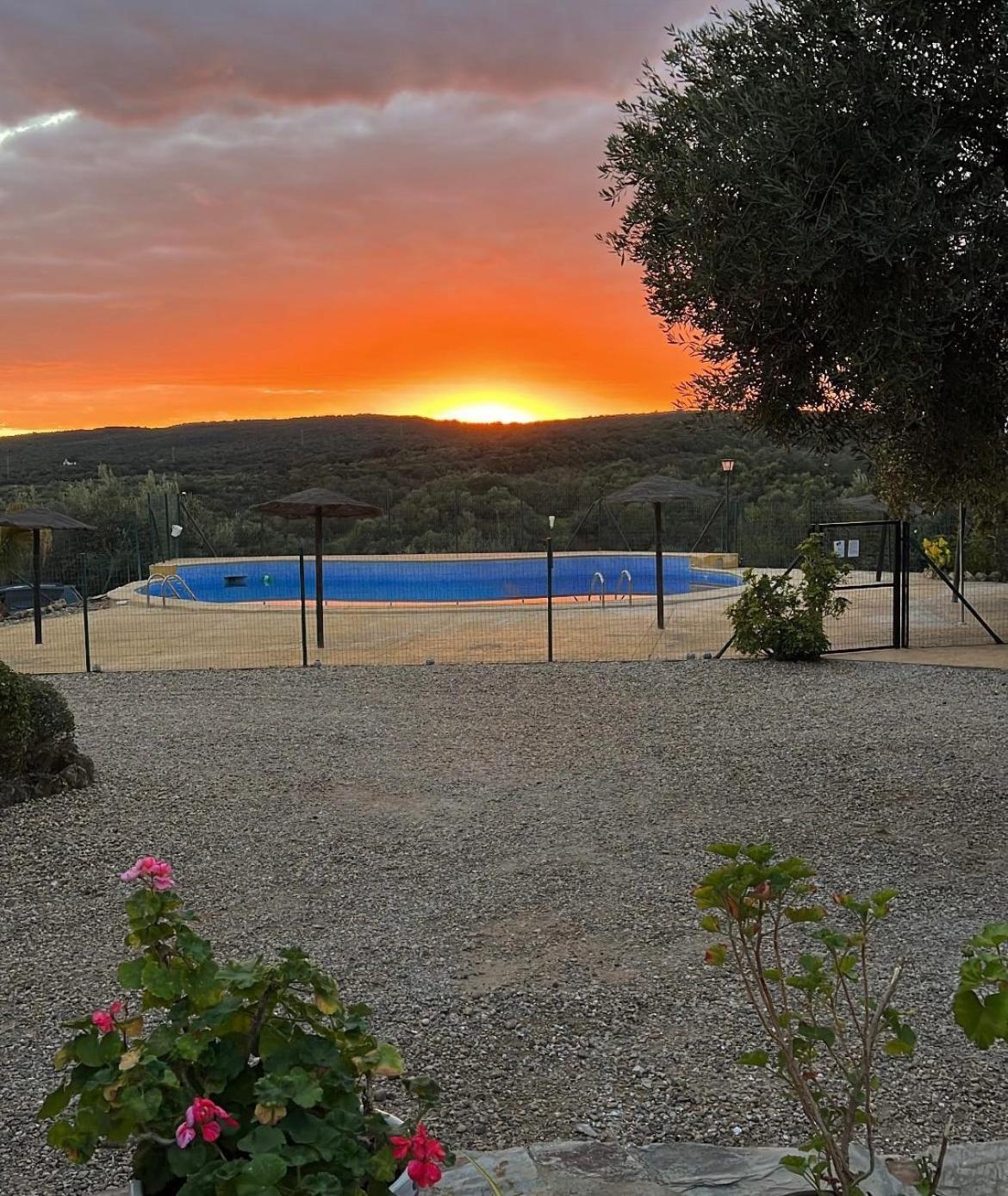 Complejo Rural Mirador De La Alcaidia Villa Hornachuelos Exterior photo